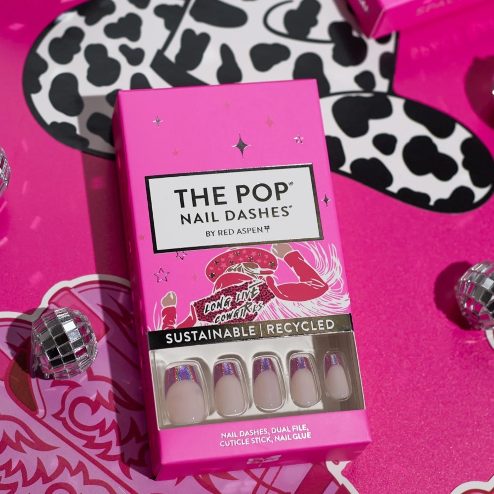 ⭐️ NEW Red Aspen Nail Dashes